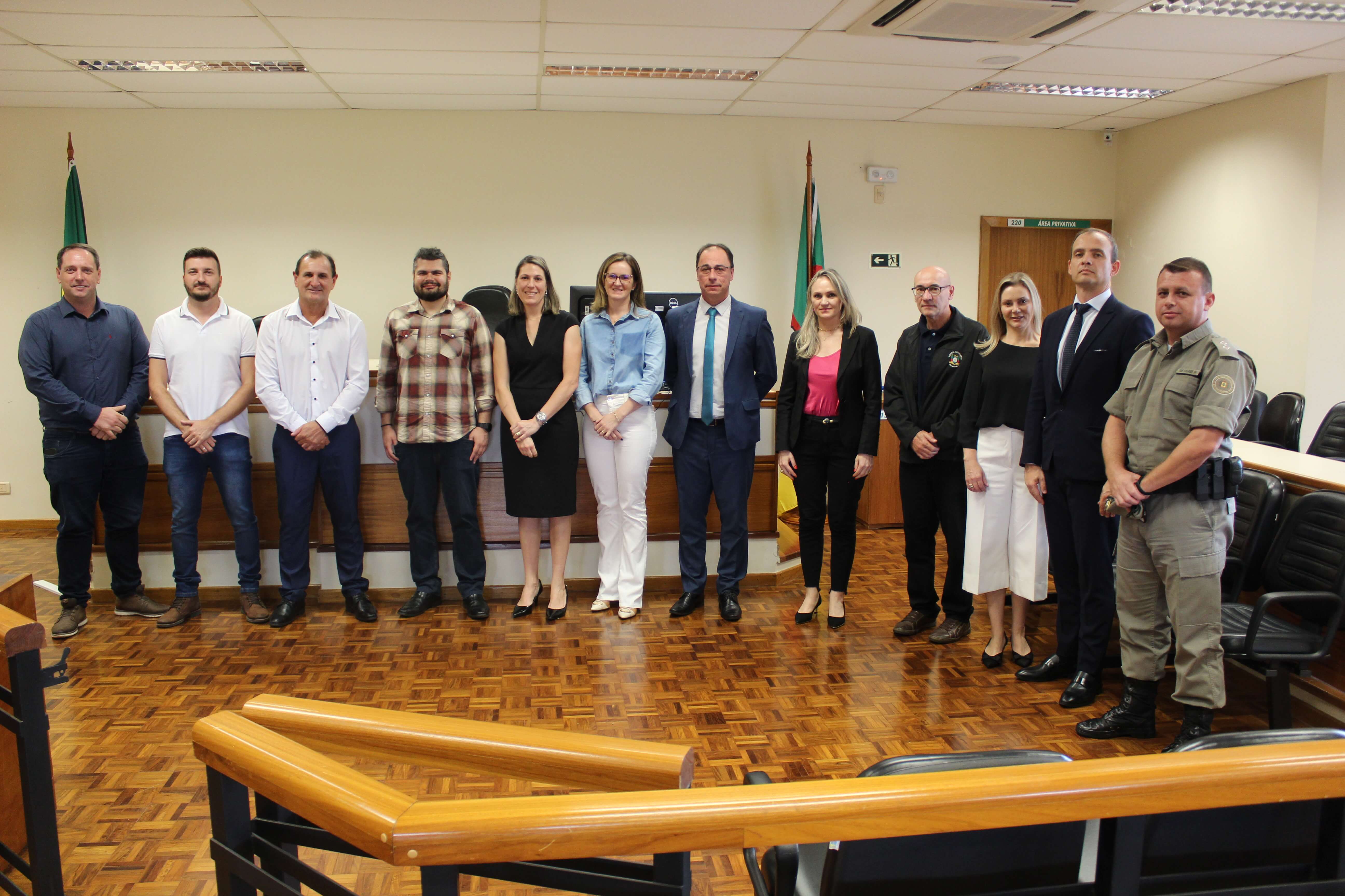 Prefeito Ruben Weimer participou da solenidade de posse do novo magistrado que assume a 1ª Vara Judicial da Comarca de Giruá