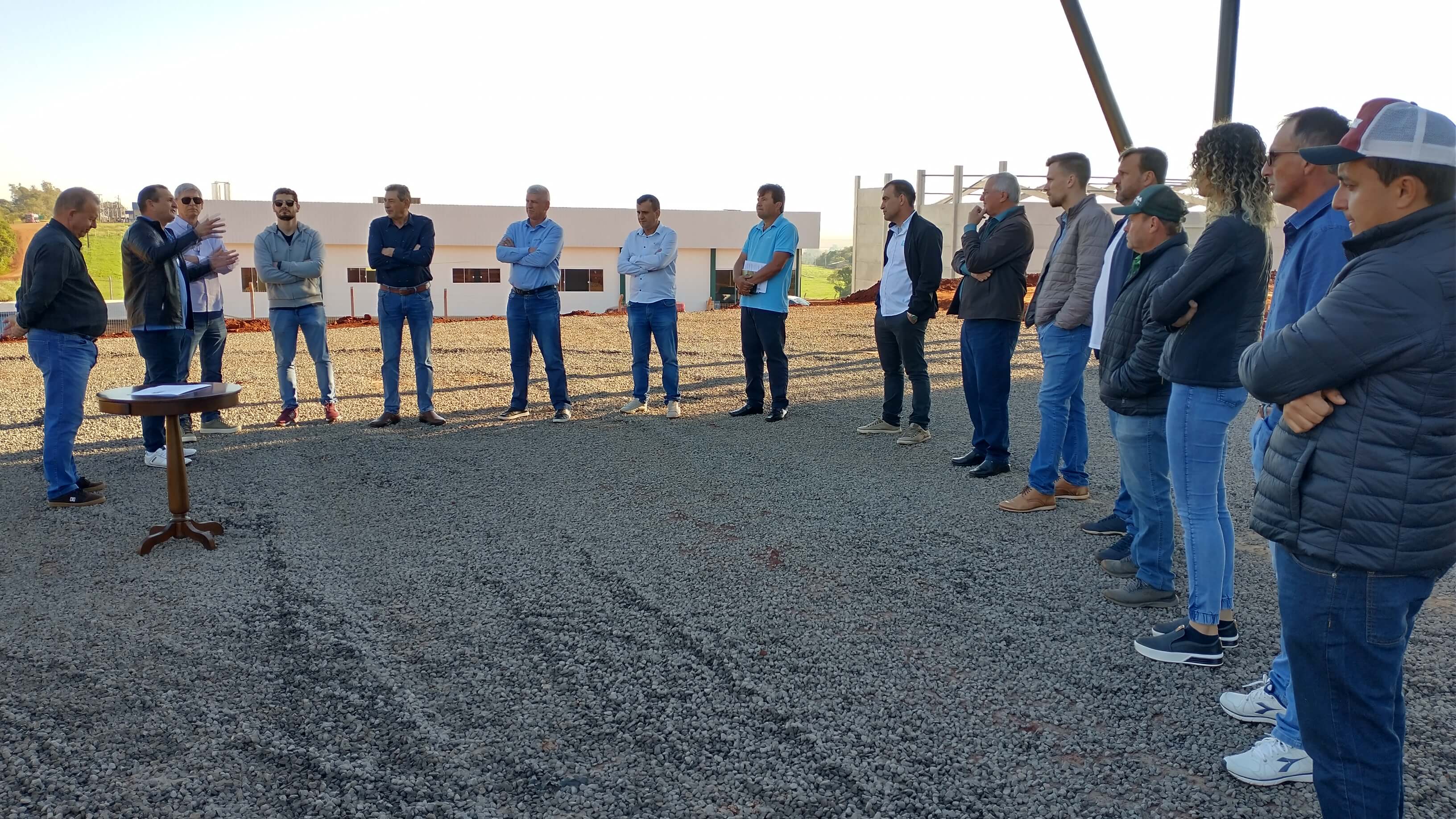 Assinada Ordem de Início para obra de calçamento na nova área empresarial