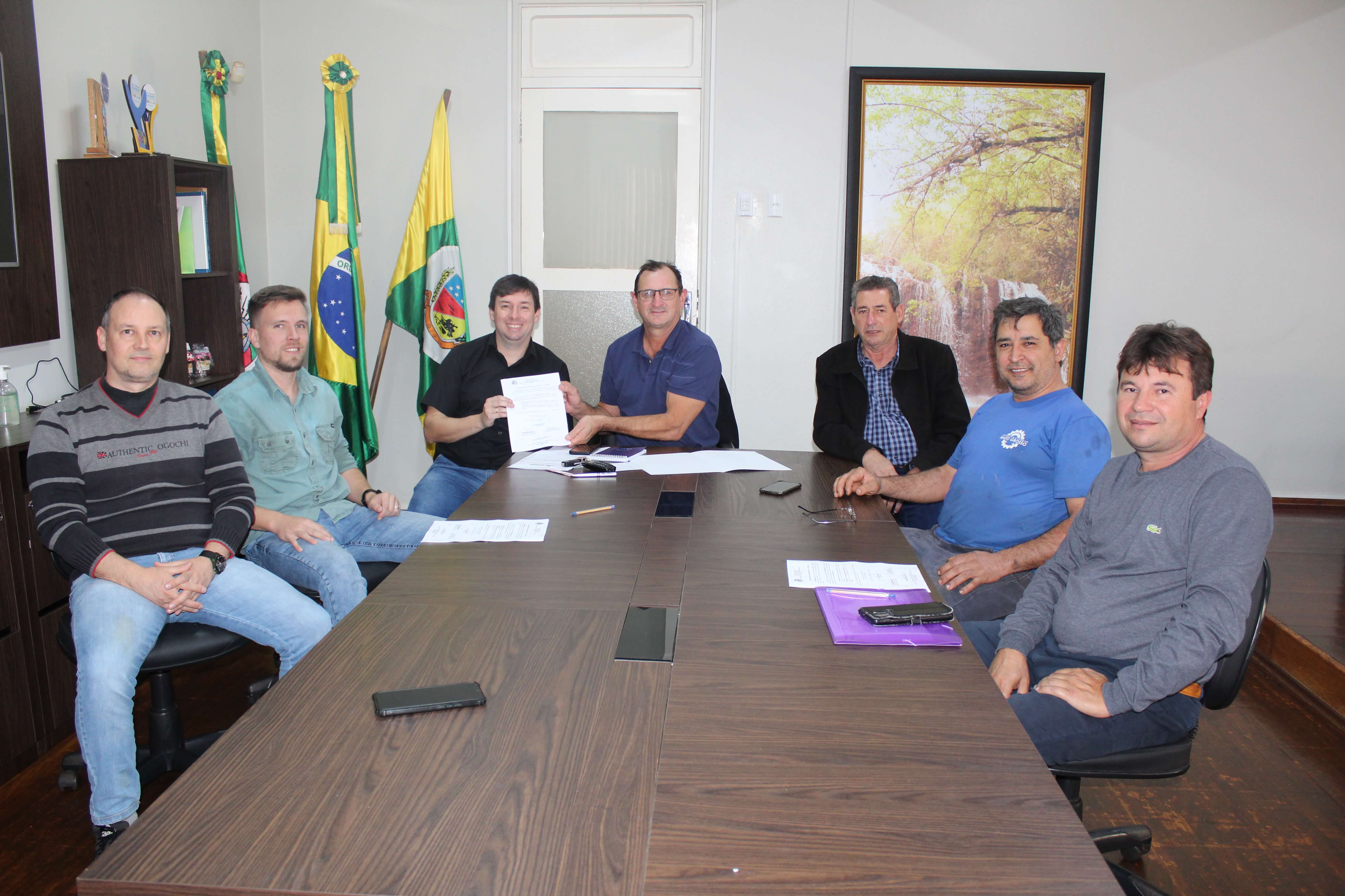 Bairro Prestes receberá investimentos em obras de pavimentação asfáltica