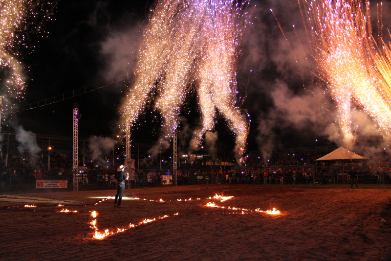 Atrações artísticas da Expogiruá marcam a história do município