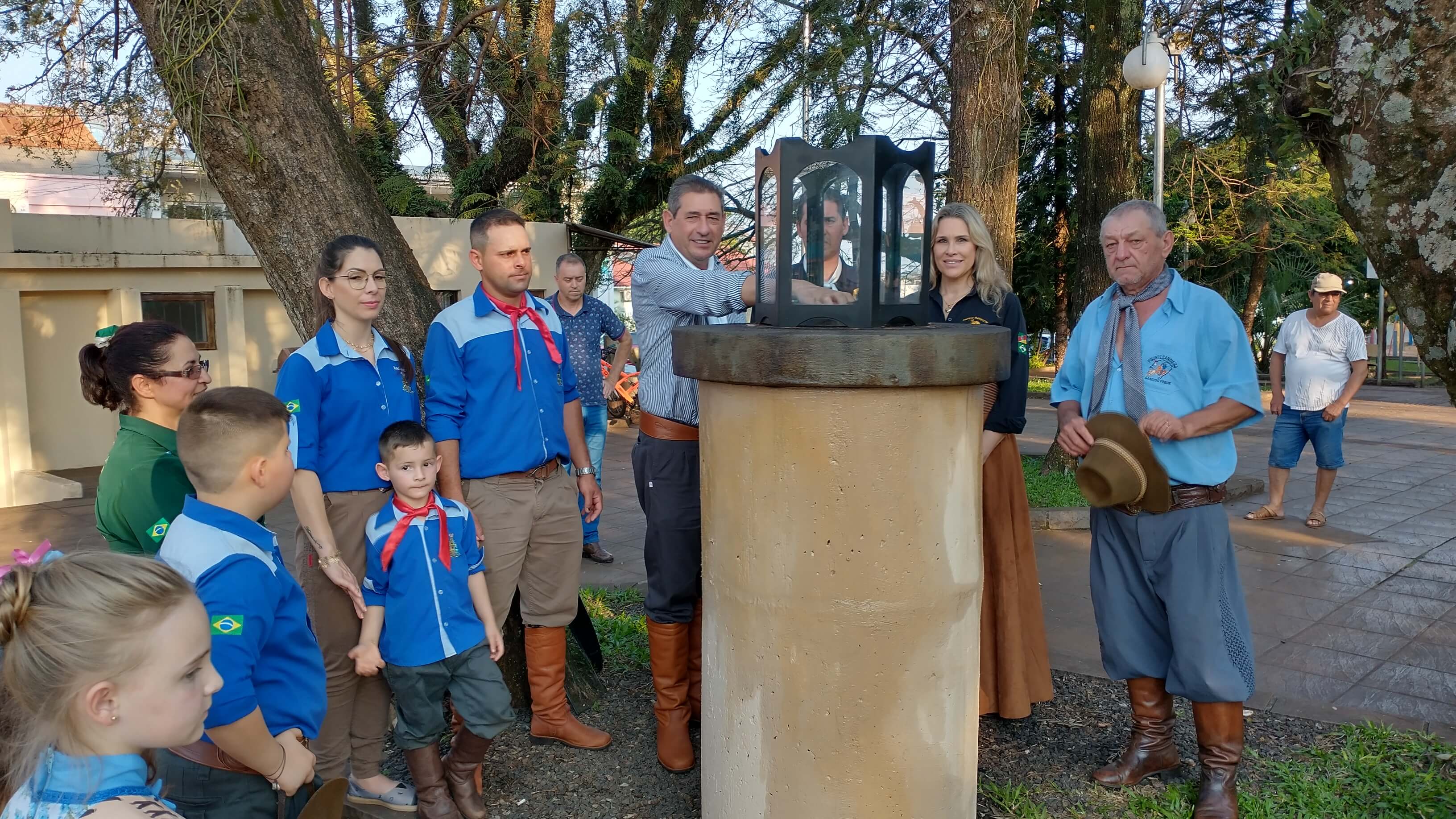 20 de setembro com cavalgada solidária e extinção da Chama Crioula 