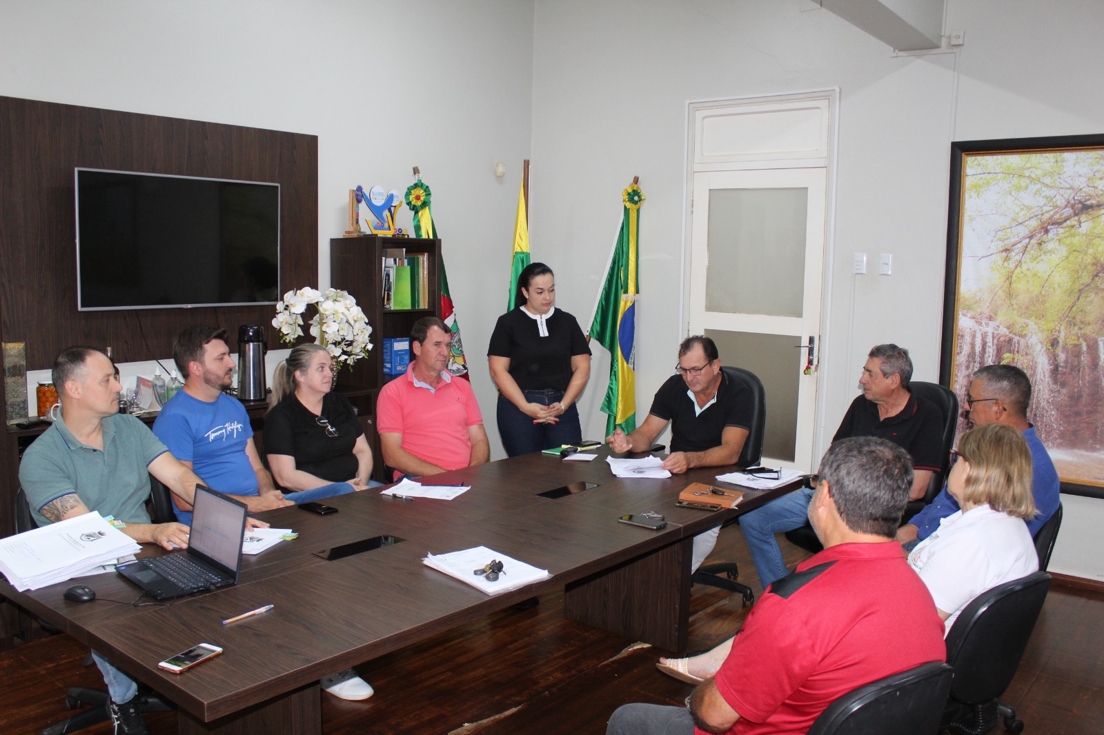 Governo Municipal assina Termo de Fomento em beneficio ao Lar da Velhice Ernani Luiz Schneider