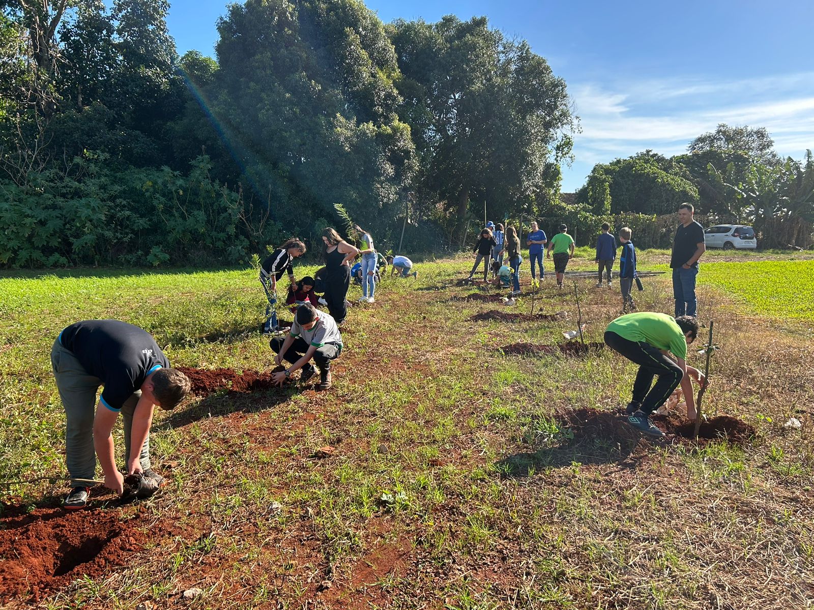 <p style="text-align: left;" align="center">Atividades alusivas a Semana do Meio Ambiente realizadas na Emefati S&atilde;o Miguel Arcanjo</p>