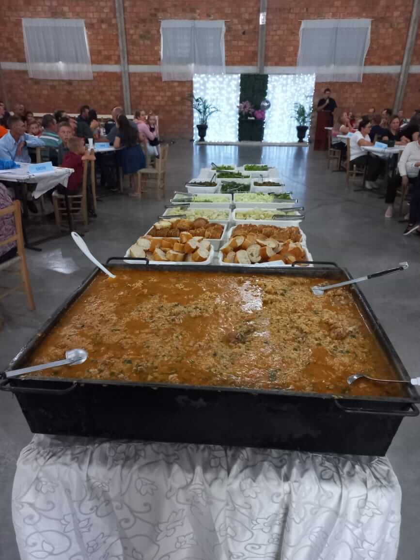 <p>GALINHADA SOLID&Aacute;RIA: MUITO MAIS QUE UM ALMO&Ccedil;O!</p>
