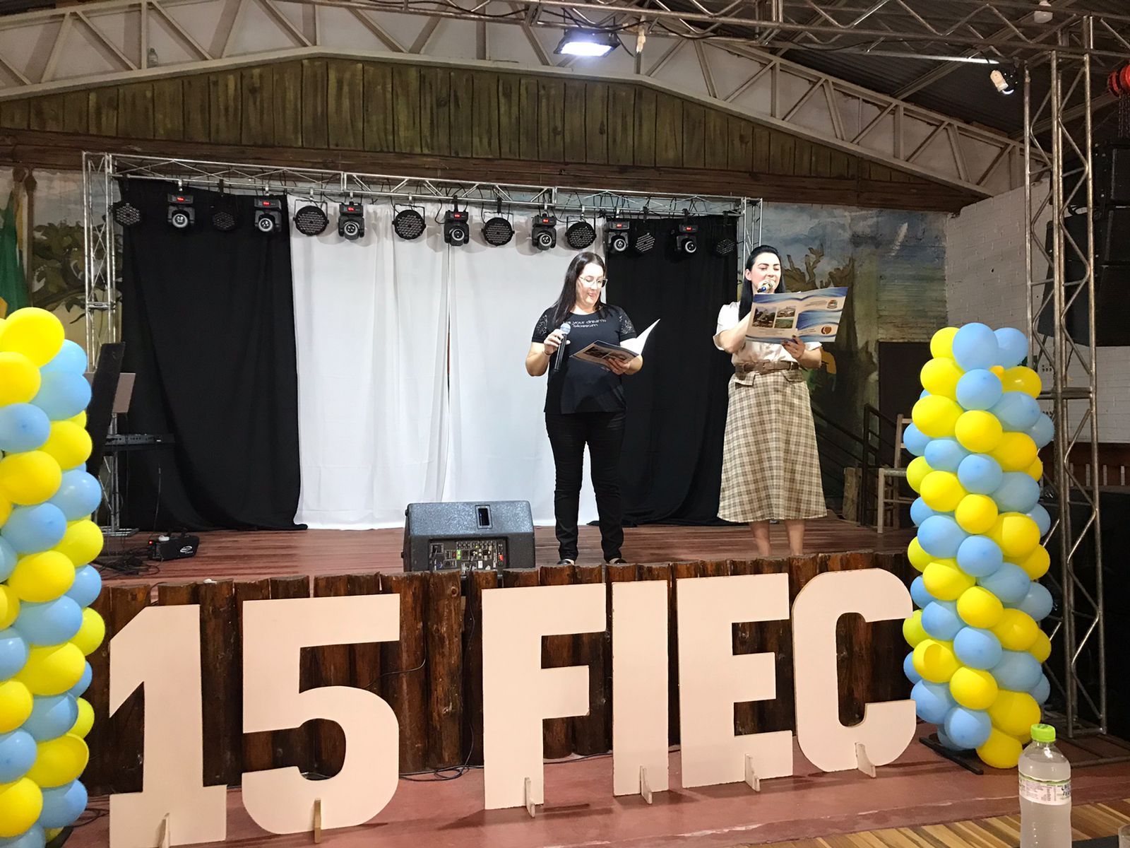 <p>15&ordm; FIEC teve apresenta&ccedil;&otilde;es de alto n&iacute;vel</p>