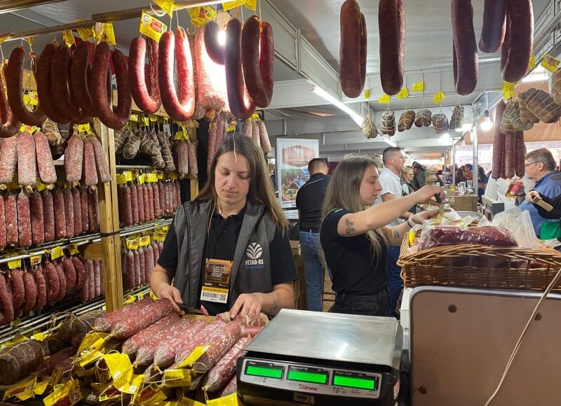 <p>Aberto edital para o Programa Bolsa Juventude Rural 2024</p>