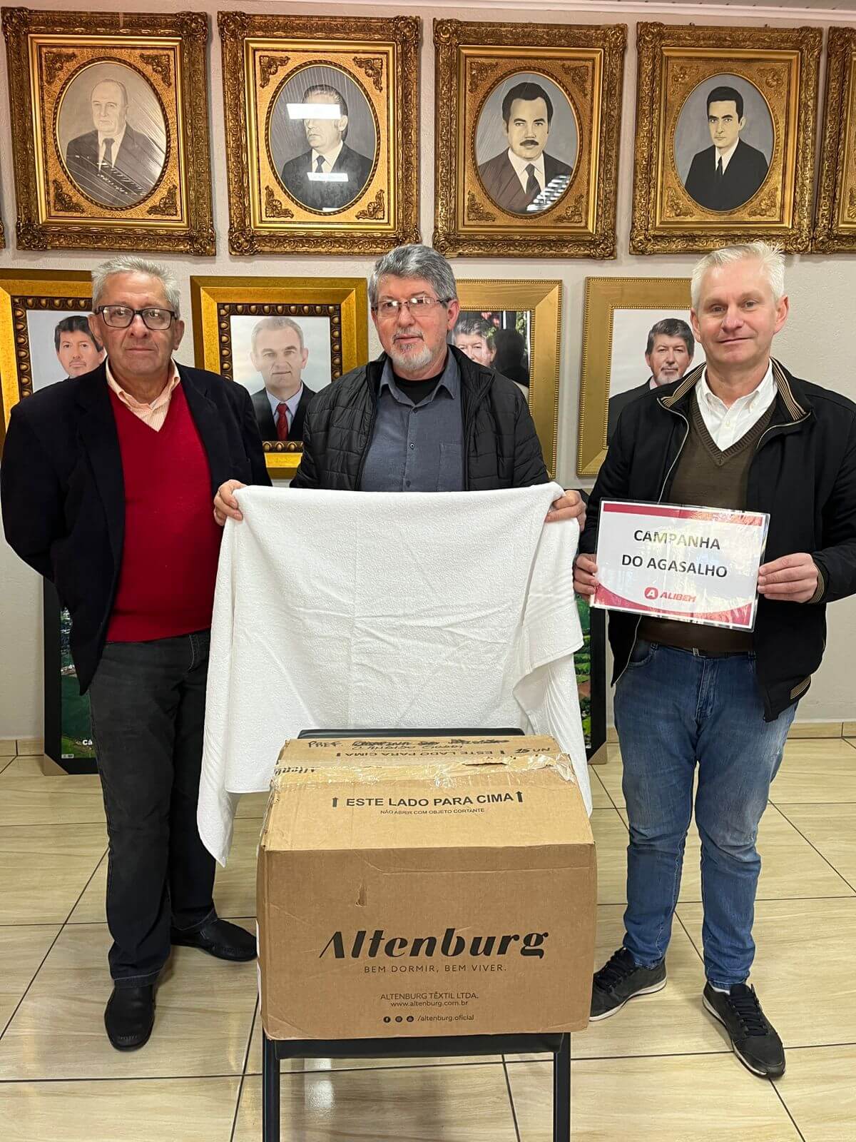<p>ENTREGA DE TOALHAS PELA EMPRESA ALIBEM</p>