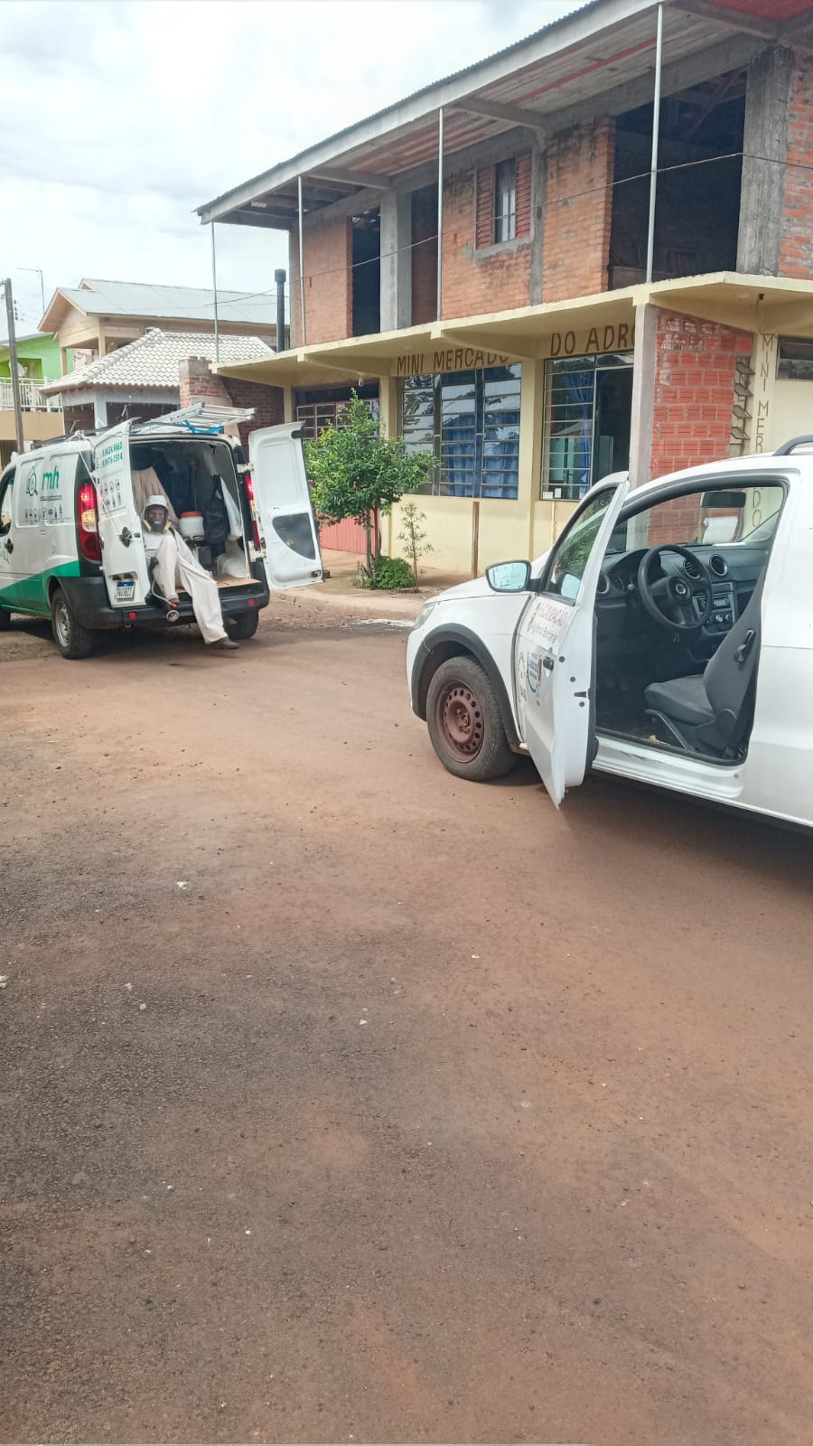 <p>NATAL SEM DENGUE: VIGIL&Acirc;NCIA REALIZA MAIS UMA DESINSETIZA&Ccedil;&Atilde;O DE BOCAS DE LOBO NA CIDADE DE C&Acirc;NDIDO GOD&Oacute;I</p>