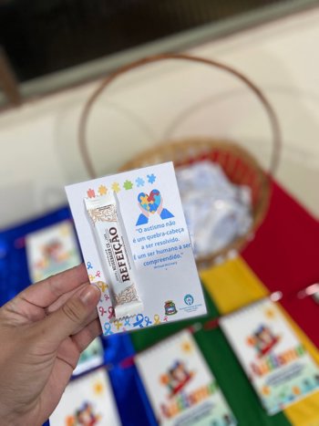 encontro com pais de crian&ccedil;as autistas e profissionais da &aacute;rea