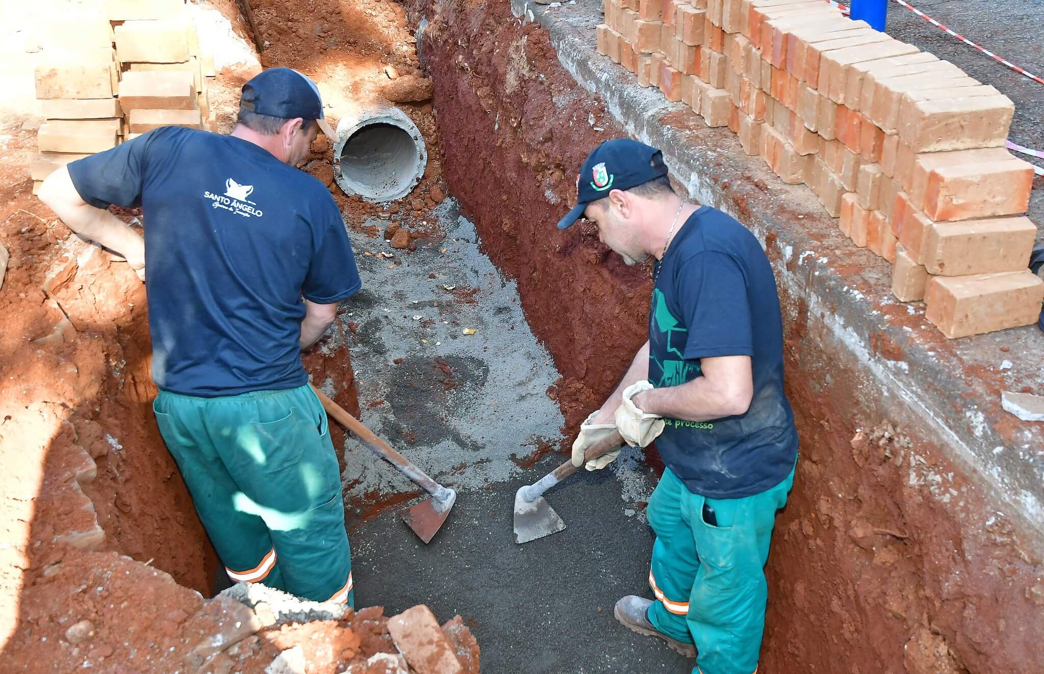 Bairro Olavo Reis recebe obras de drenagem
