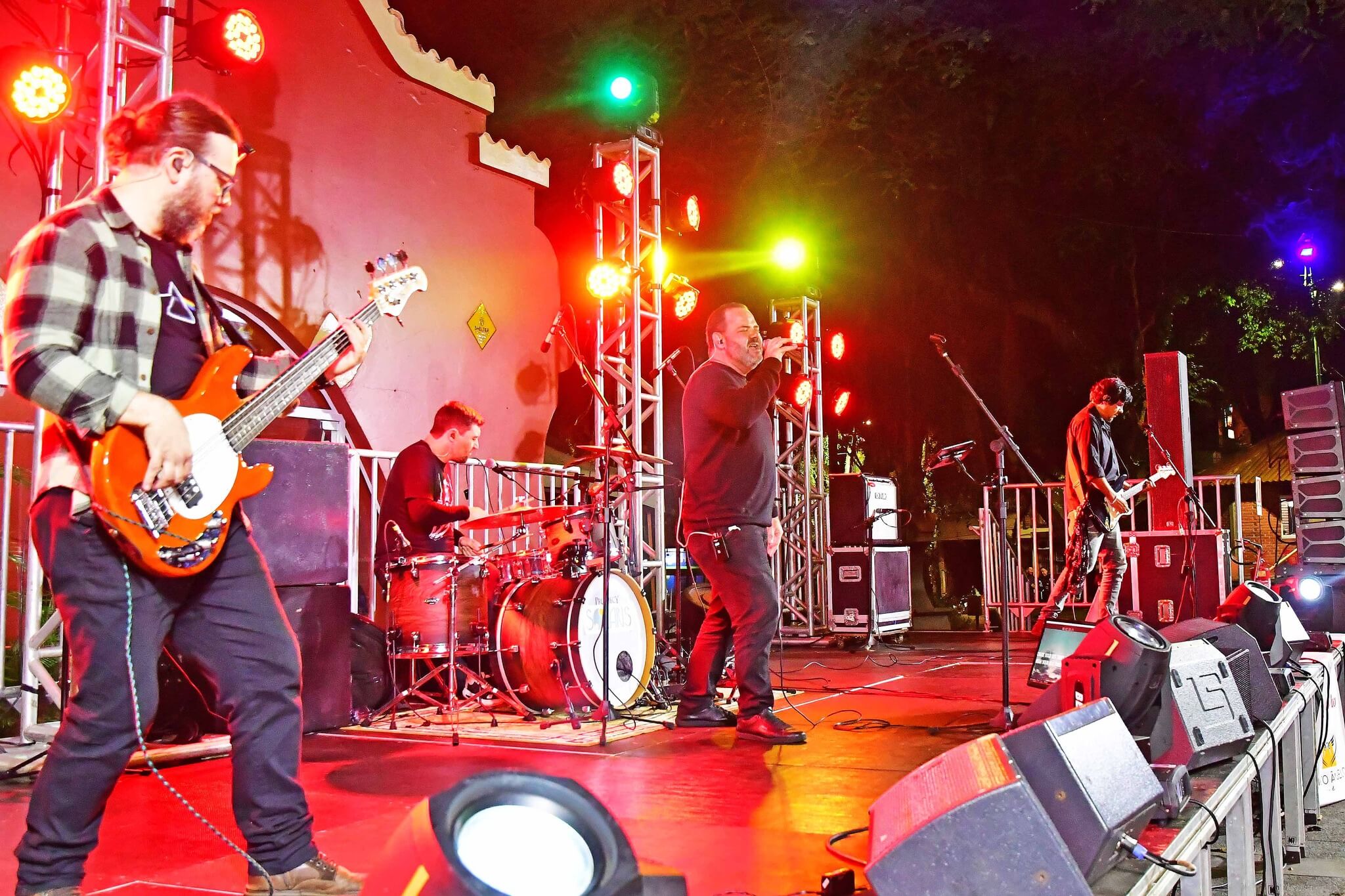 Rock Solidário arrecada grande quantidade de donativos