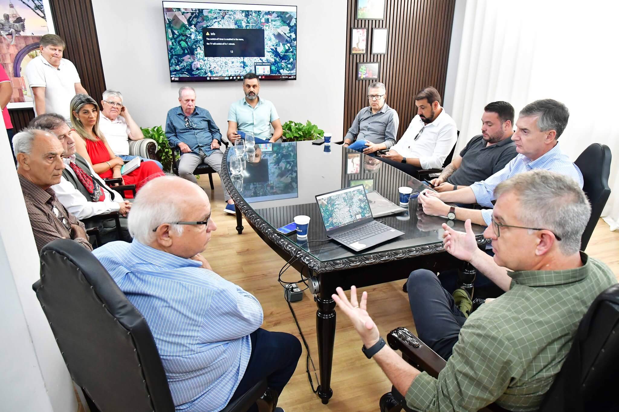 Prefeito Jacques recebe visita do presidente estadual do PDT