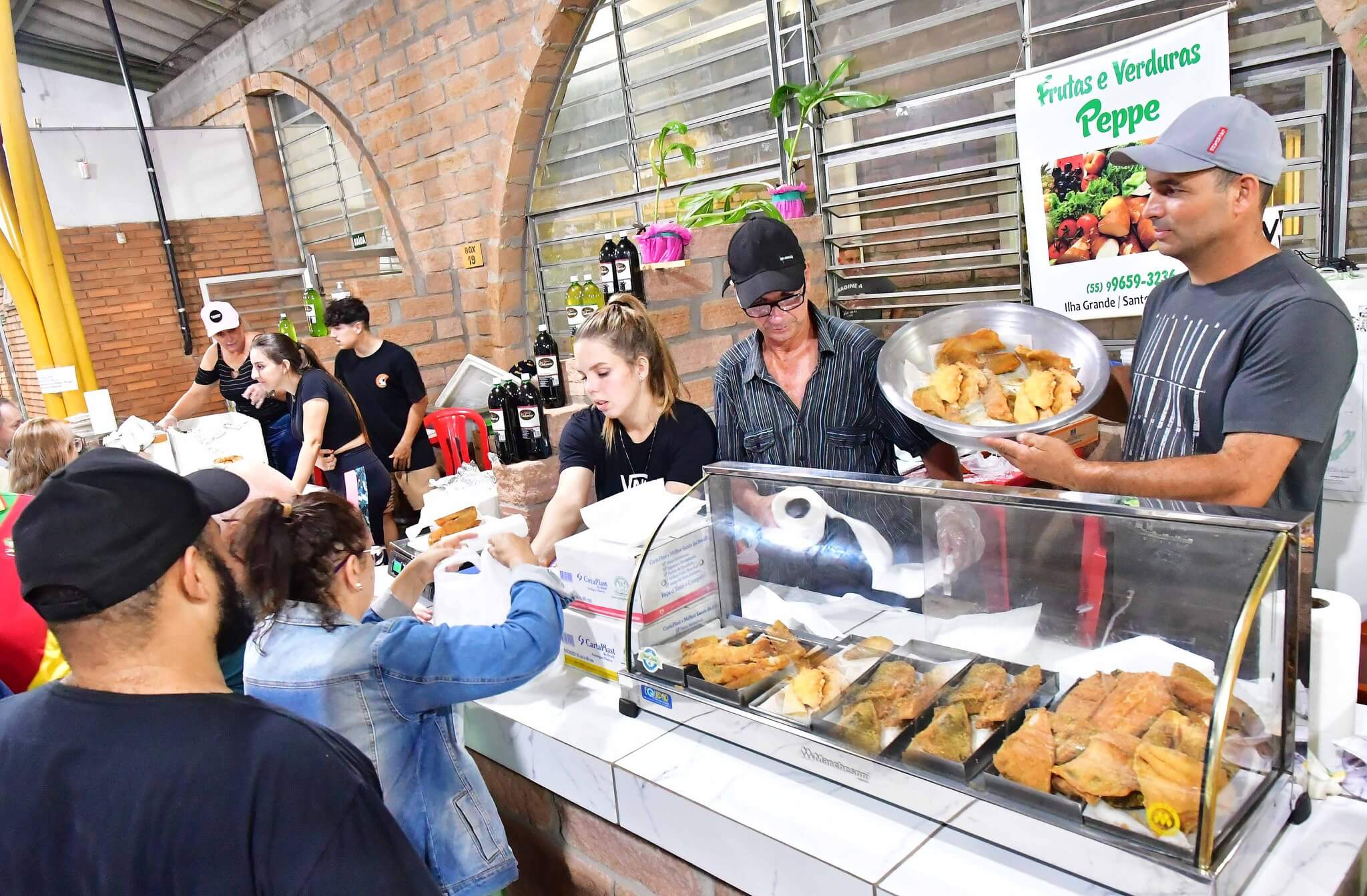 Feira do Peixe abre nesta terça com show da Caravana da Barranca