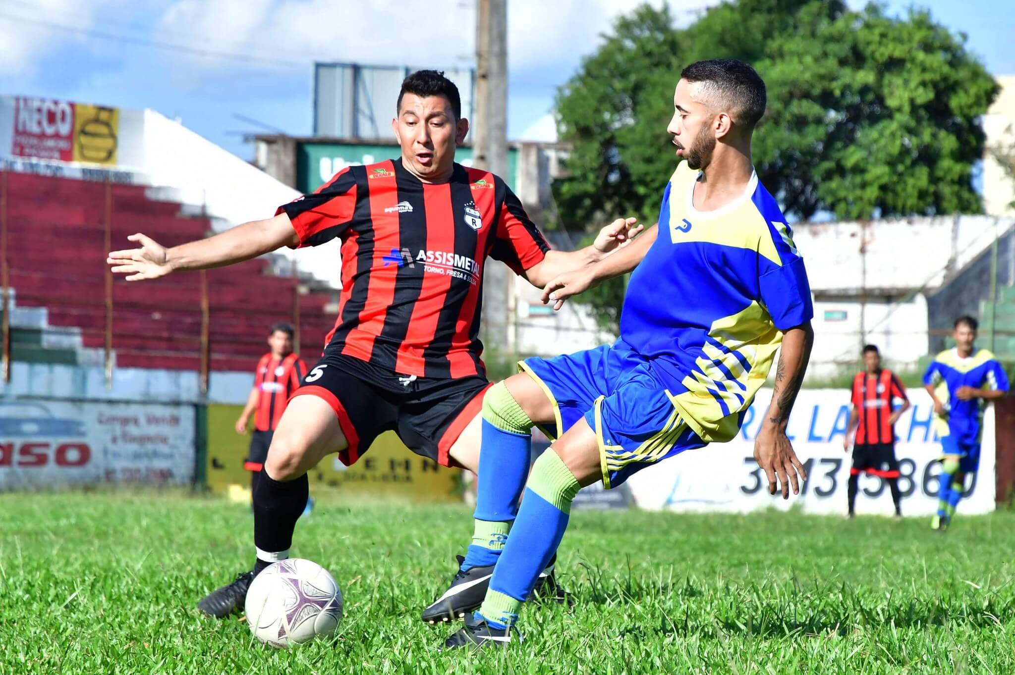 Departamento de Esportes abre campeonato de bocha em quadra sintética e futebol
