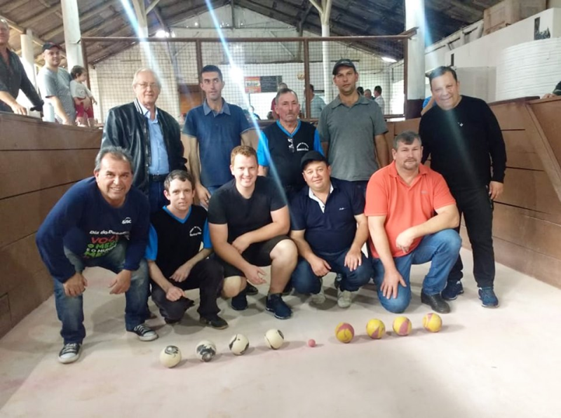 Atafona é campeã de bocha do Interior