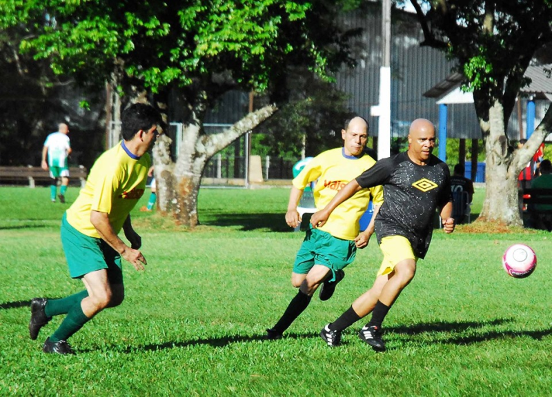Futebol 7 de veteranos terá decisão no domingo