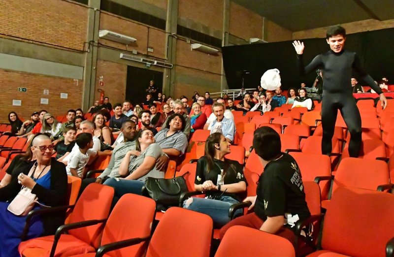 Festival Internacional de Teatro Cidade dos Anjos segue até domingo