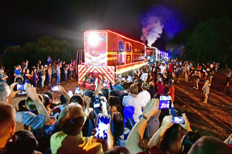 O Papai Noel vem de Maria Fumaça