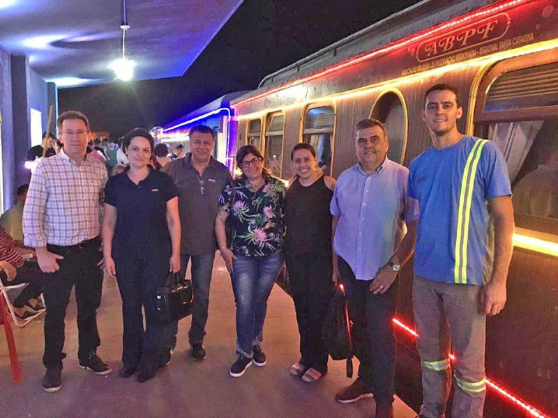 Chegada do Papai Noel marca início das comemorações natalinas