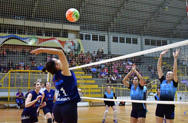 AGV e Sharks fazem a final do voleibol masculino