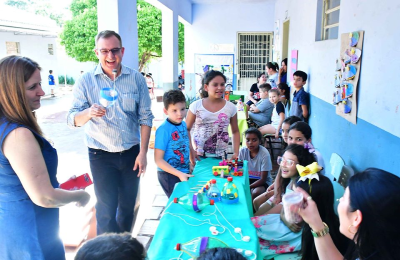 Escola Eurico de Moraes realiza a Feira Jovem Empreendedor Primeiros Passos