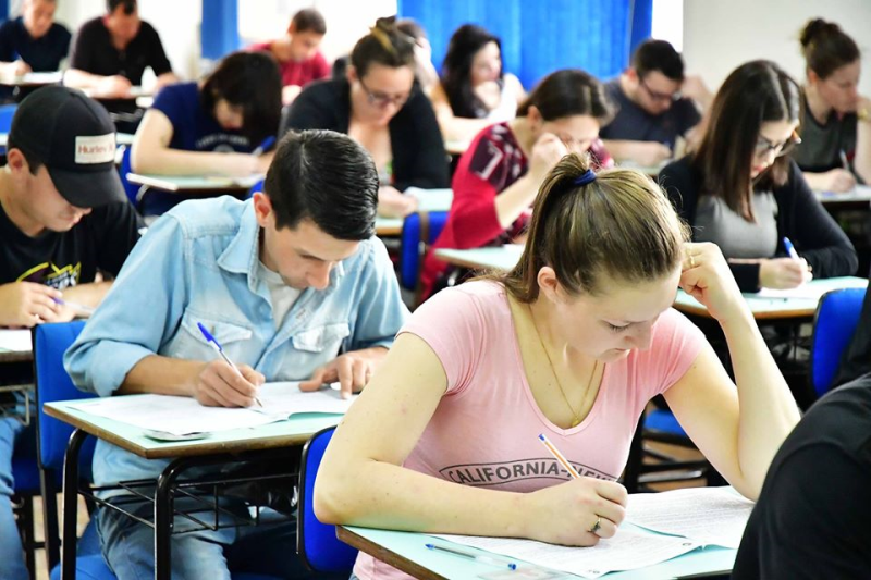 Convocação de concursados prioriza área da Educação