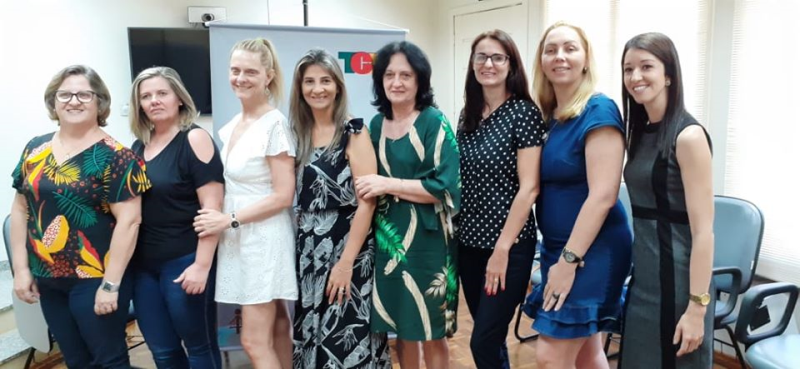 Coordenadora de Políticas Públicas para as mulheres participa de reunião no TCE