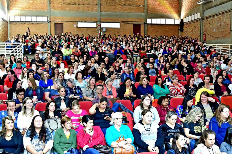 Formação de abertura do ano letivo ocorre nesta terça-feira