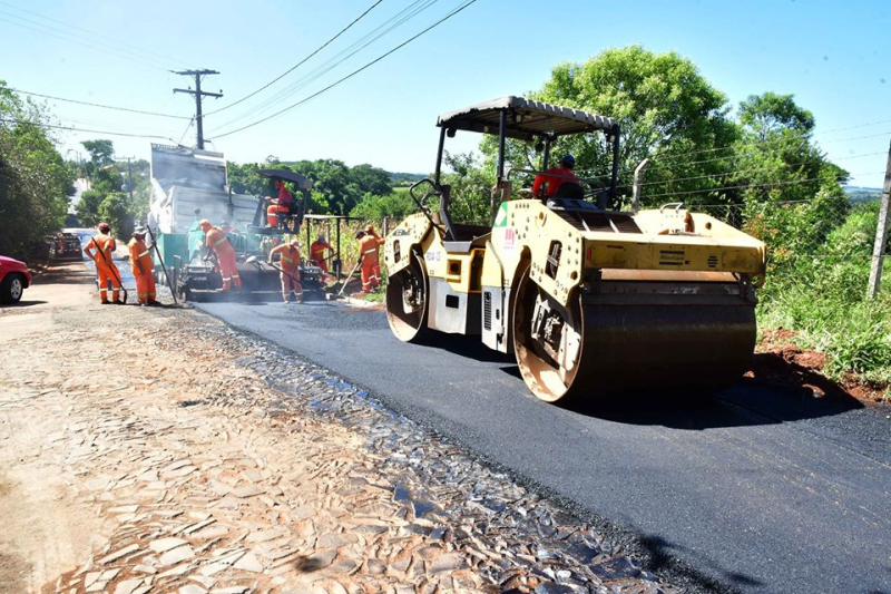 Obras de asfalto estão sendo concluídas na Linha Paraíso