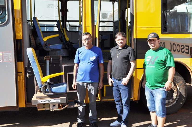 Terceirização do transporte escolar gera economia de R$ 720 mil anuais ao governo