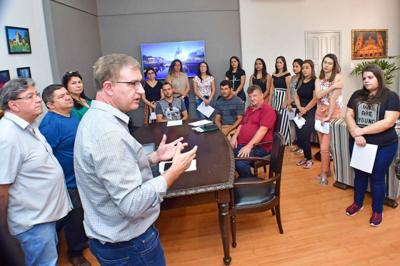 Empossados servidores para Saúde, Educação, Assistência Social e Agricultura