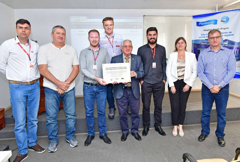 Prefeito participa da entrega usina de geração solar da RGE ao HSA