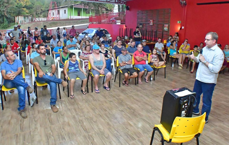 Prefeito põe fim à polêmica sobre asfaltamento da Barra do São João