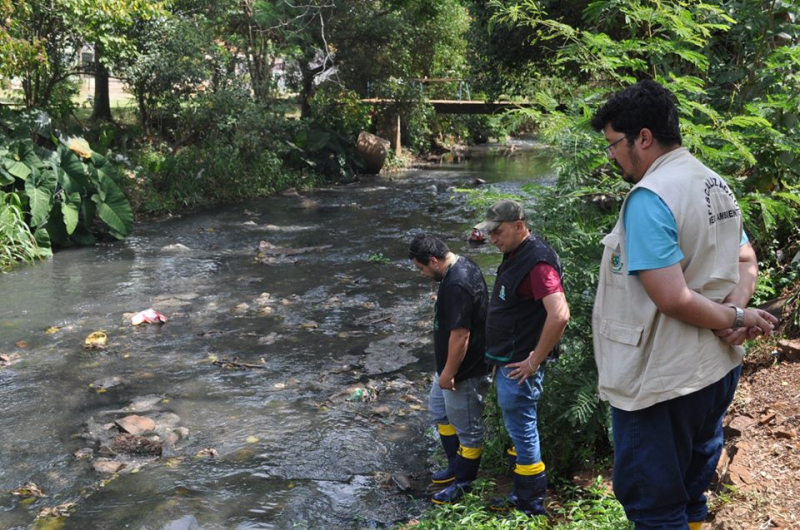 Estiagem provoca danos ambientais no arroio Itaquarinchim