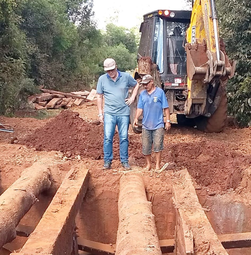 Secretaria dos Transportes mantém estradas e constrói pontes no interior