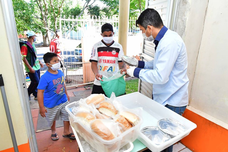 Cozinha Comunitária distribui cerca de 90 marmitex por dia