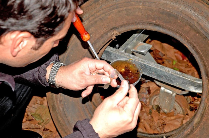 Ecoponto para recebimento de pneus é montado no Parque da Fenamilho