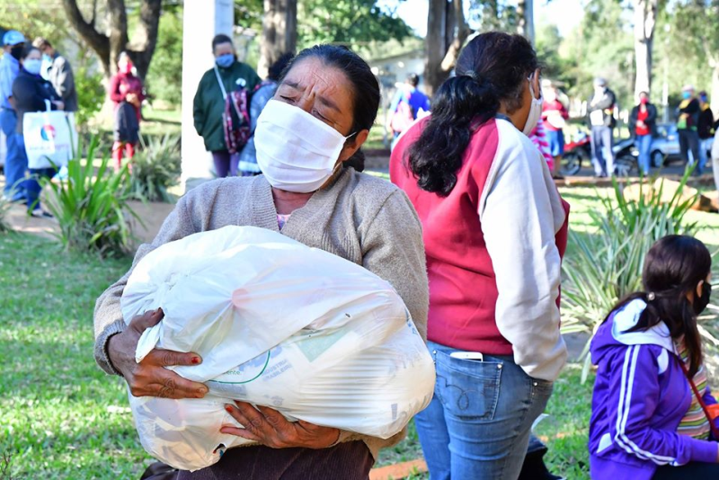 Governo Municipal distribui cerca de 1,2 mil cestas básicas por mês