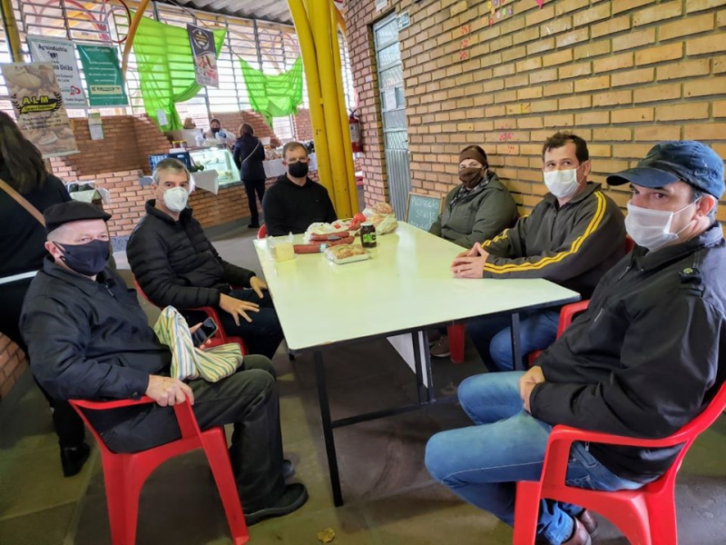 Reunião debate ações e reflexos da pandemia na produção rural