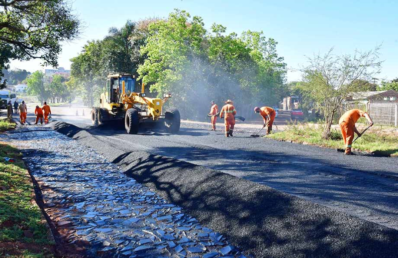 Inicia nesta terça a pavimentação de duas quadras da 25 de Julho