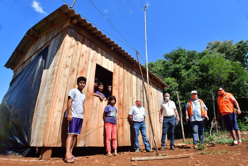 Novas casas são construídas na Aldeia Tekoá Pyaú
