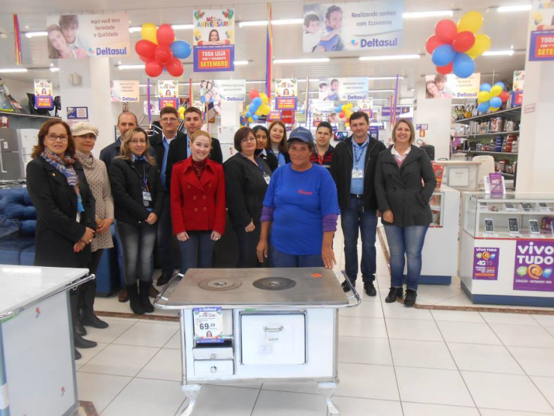 Doações para a campanha do agasalho 2015 continuam