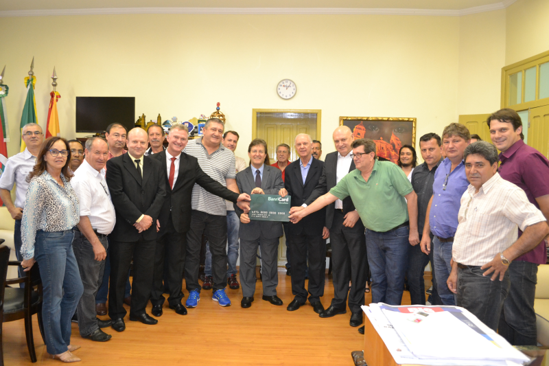 Administração de Santo Ângelo adota cartão convênio para servidores