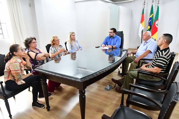 Conselho Municipal de Saúde trata de recursos para cirurgias eletivas