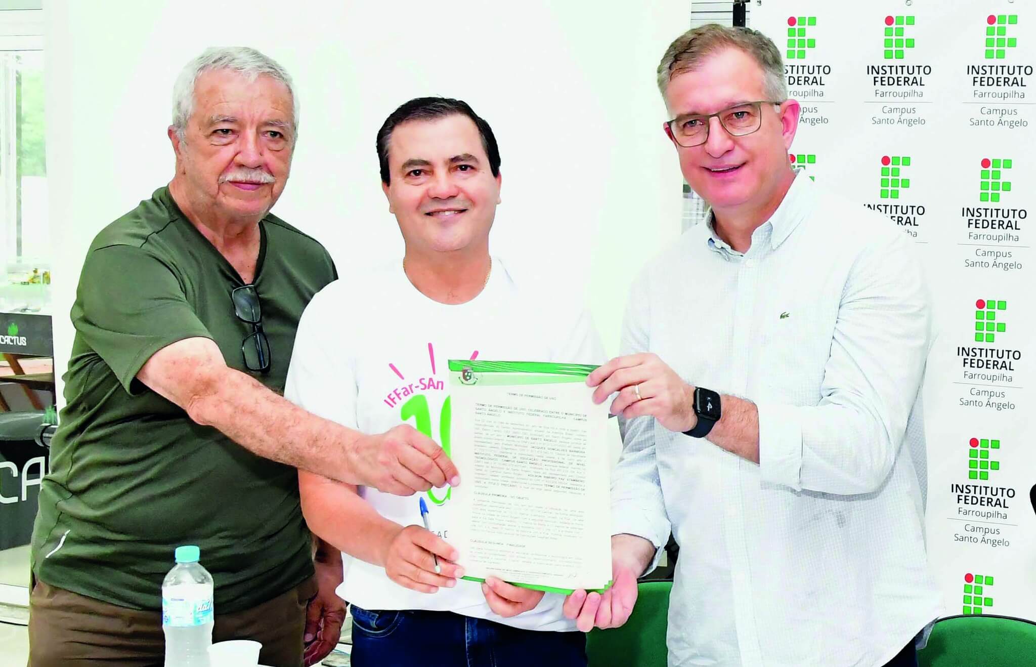 Prefeito formaliza cedência de área no Parque de Exposições para o IFFAR