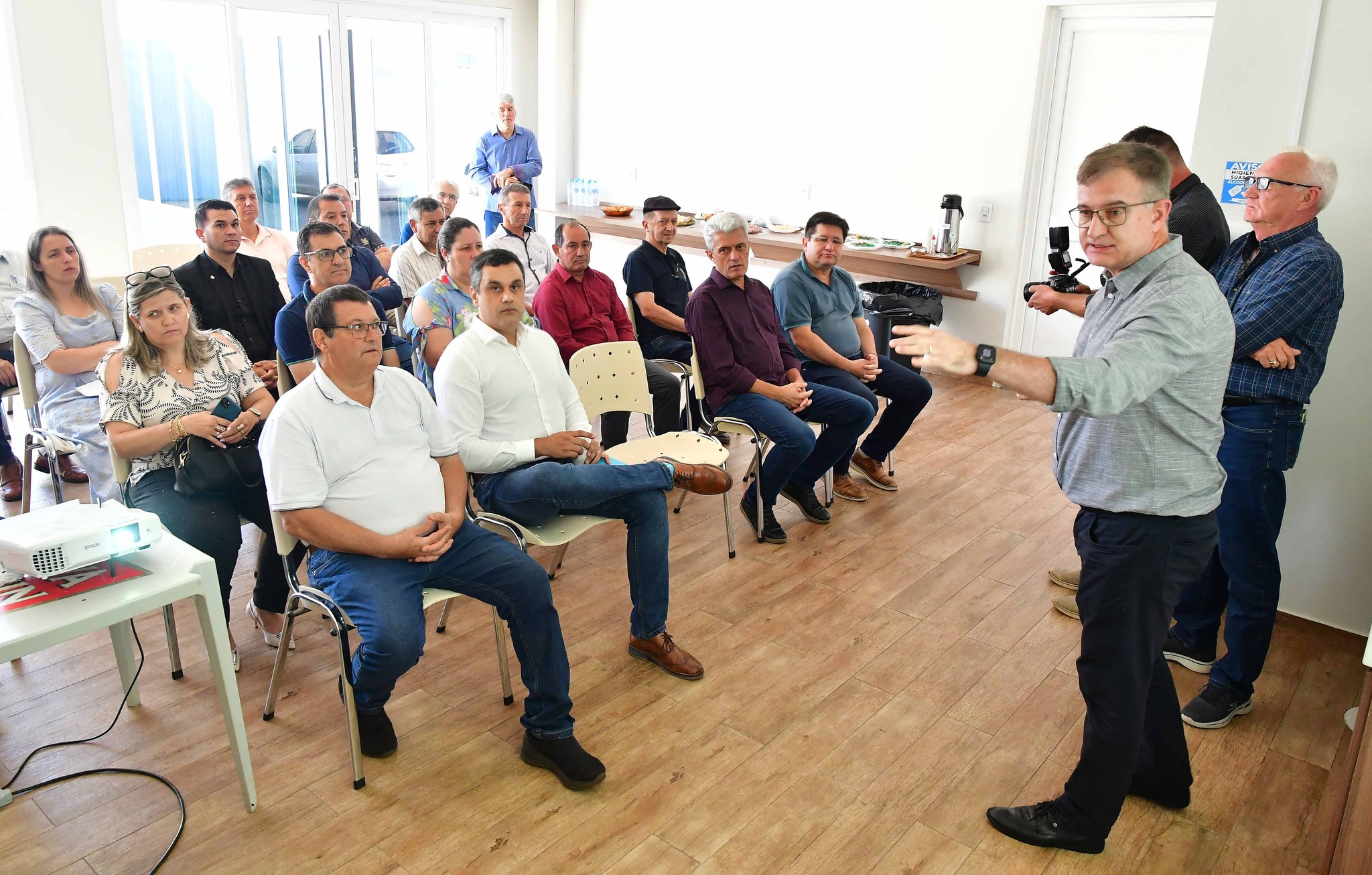 Projeto de reestruturação contempla cem quilômetros de estradas rurais