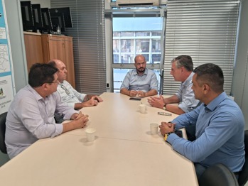 <p>Vice-prefeito participa de reuni&atilde;o sobre amplia&ccedil;&atilde;o do terminal do Aeroporto de Santo &Acirc;ngelo</p>