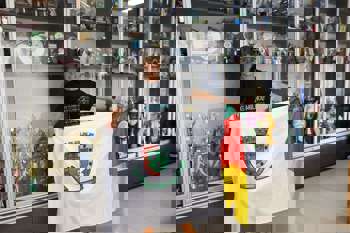 <p>Representando Santo &Acirc;ngelo, Luciana Lima da Luz recebe Honraria Rei de Roma</p>