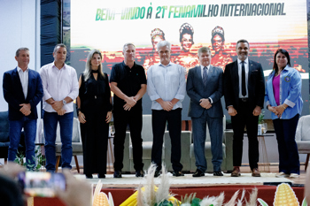 <p><span style="font-weight: 400;">Fenamilho 2025: evento debate PL que prop&otilde;e consolidar Santo &Acirc;ngelo como Capital Nacional do Milho</span></p>