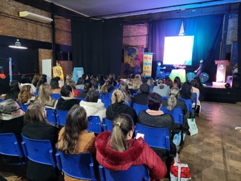 <p>Encerramento do Curso de Forma&ccedil;&atilde;o do Programa LEEI re&uacute;ne professores da Educa&ccedil;&atilde;o Infantil no Centro de Cultura</p>